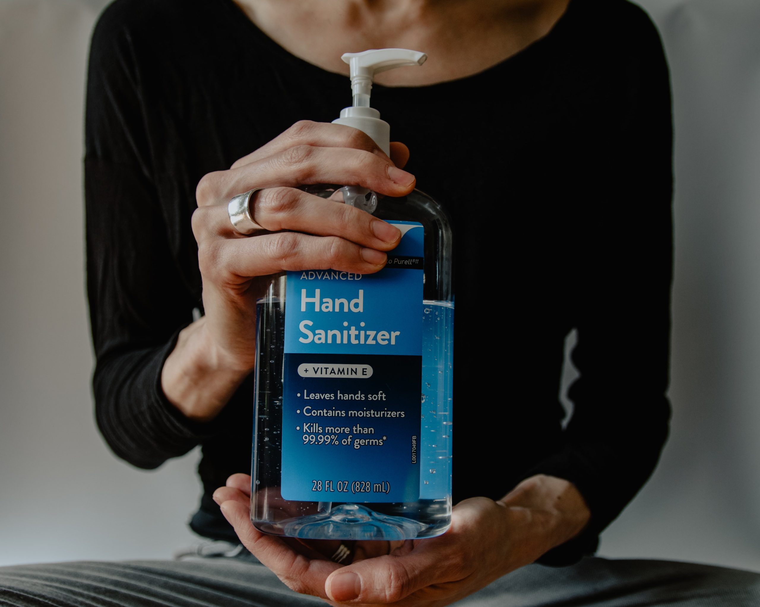 Estée Lauder to produce coronavirus-fighting hand sanitizer